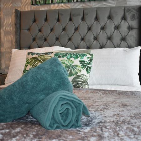Tottenham Hotspurs Stays At The Gascoigne Suite Лондон Экстерьер фото