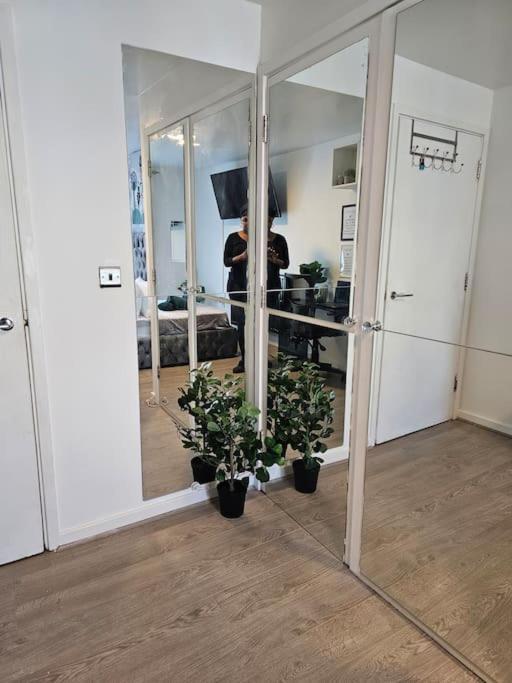 Tottenham Hotspurs Stays At The Gascoigne Suite Лондон Экстерьер фото